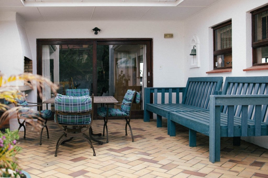 8 Bedroom Property for Sale in Herolds Bay Western Cape